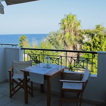 Fokais Beach Apartment Néa Fókaia Dış mekan fotoğraf