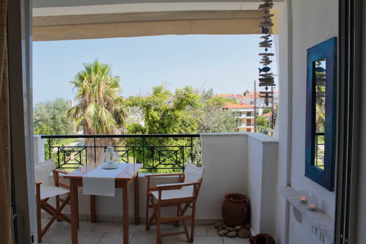 Fokais Beach Apartment Néa Fókaia Dış mekan fotoğraf