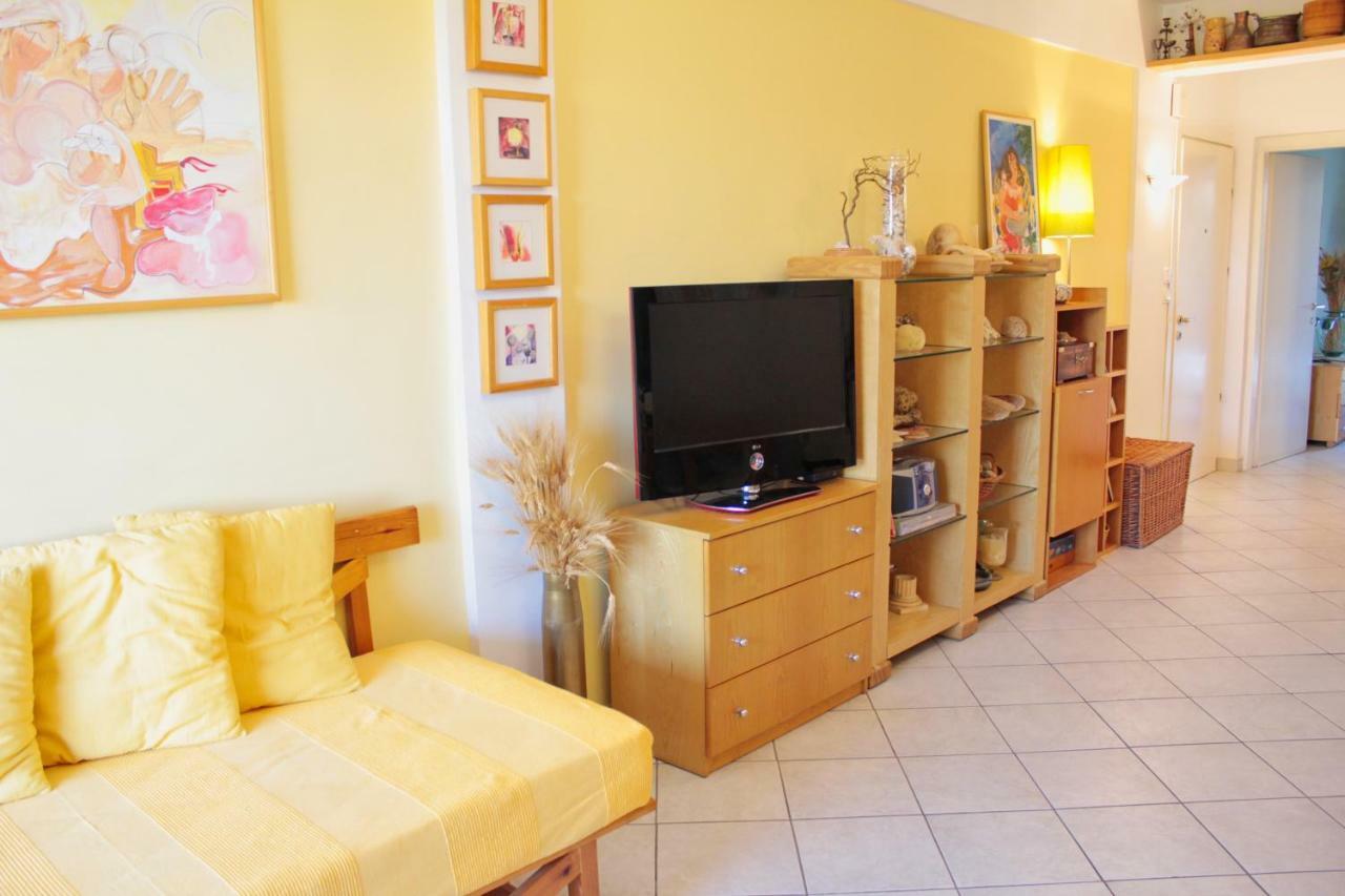 Fokais Beach Apartment Néa Fókaia Dış mekan fotoğraf
